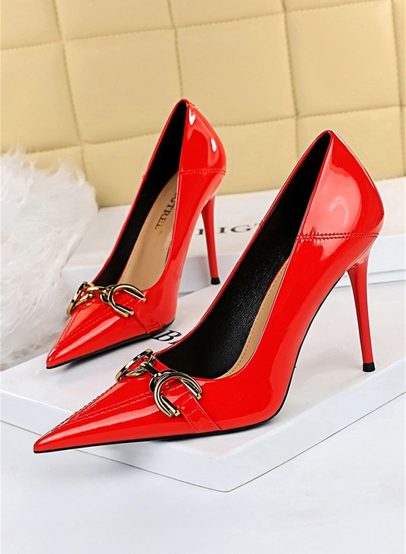 بيج تري أوروبا والولايات المتحدة الأمريكية براءات الاختراع والجلود عالية الكعب السلس الضحلة الفم وأشار رأ حذاء معدني واحد  10.5CM أحمر - Image 1