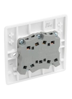 BG BG Nexus 20 Amp 10AX Triple 2 Way Round Edge Plate Switches  - Image 2
