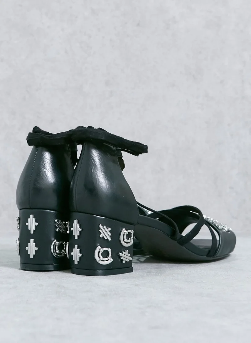 eeight Ayala Sandals
