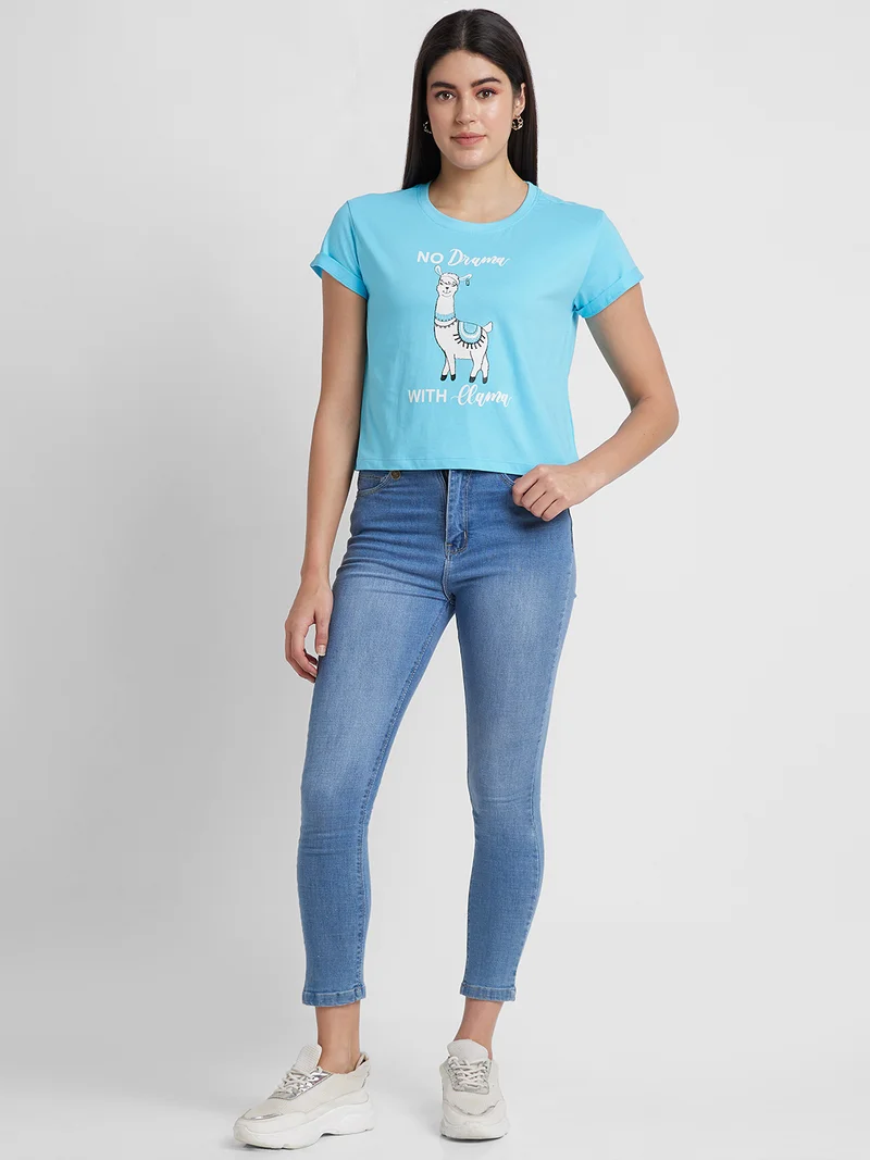 جلو باص تيشيرت قطن خالص قصير بطبعة جرافيك أزرق فيروزي نسائي