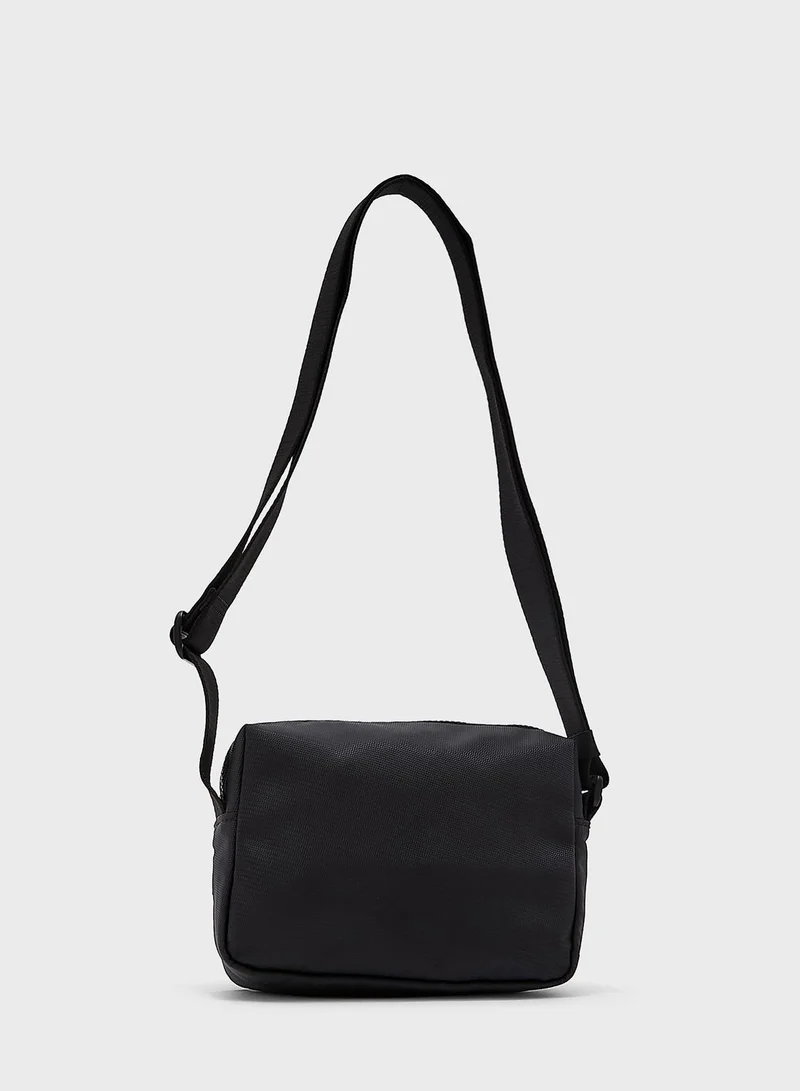 CALVIN KLEIN Logo Messenger Bag