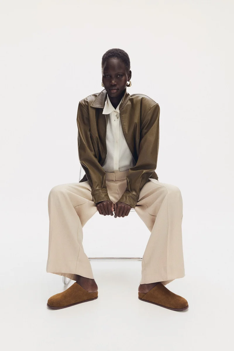 اتش اند ام حذاء ميول من جلد سويدي