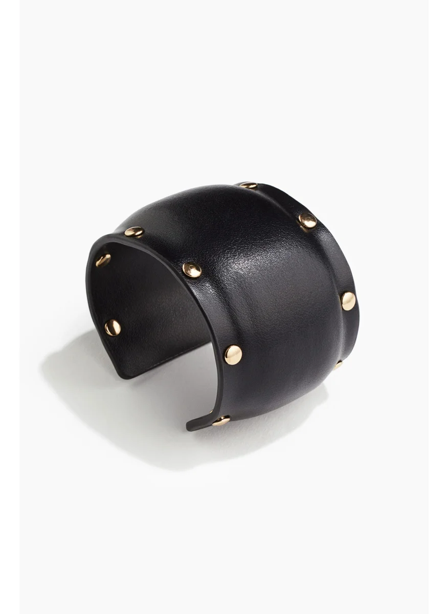 اتش اند ام Coated Cuff Bracelet