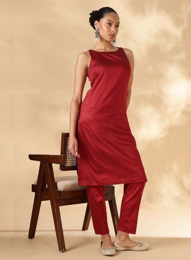 Abhishti Red Solid In cut Kurta with Narrow Straight Pants - Image 3