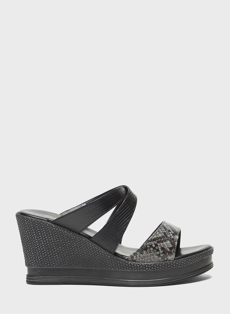 سيليست Multi Strap High Heel Wedge Sandals