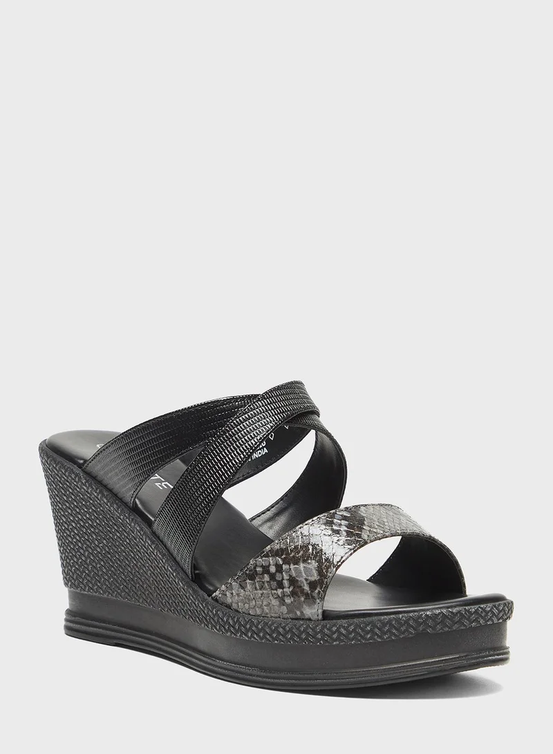 سيليست Multi Strap High Heel Wedge Sandals