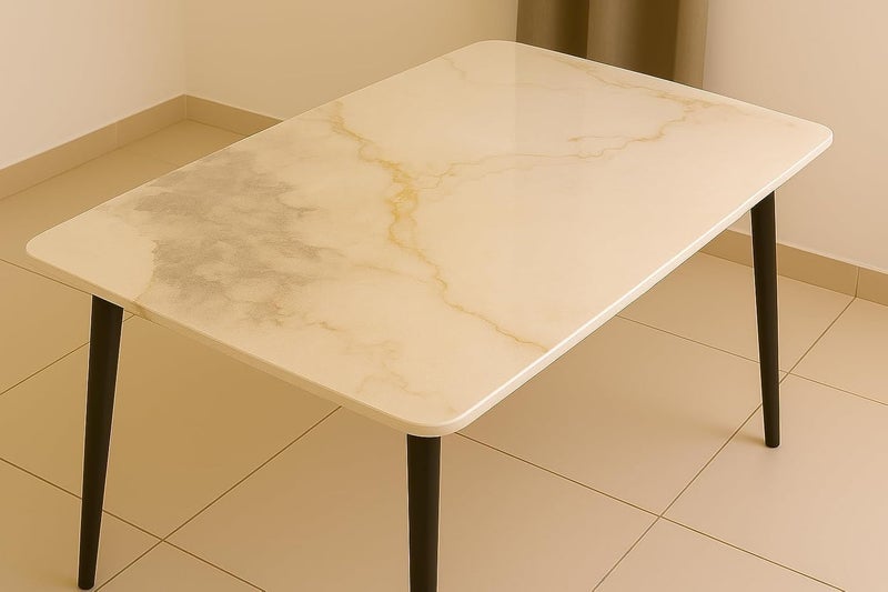 Harmony Home طقم طاولة طعام سيراميك حديث يتسع لـ 4 أشخاص | طاولة مستطيلة بسطح لامع و4 كراسي مبطنة | طقم طعام مقاوم للخدوش، مدمج للمنزل والشقة - Image 5