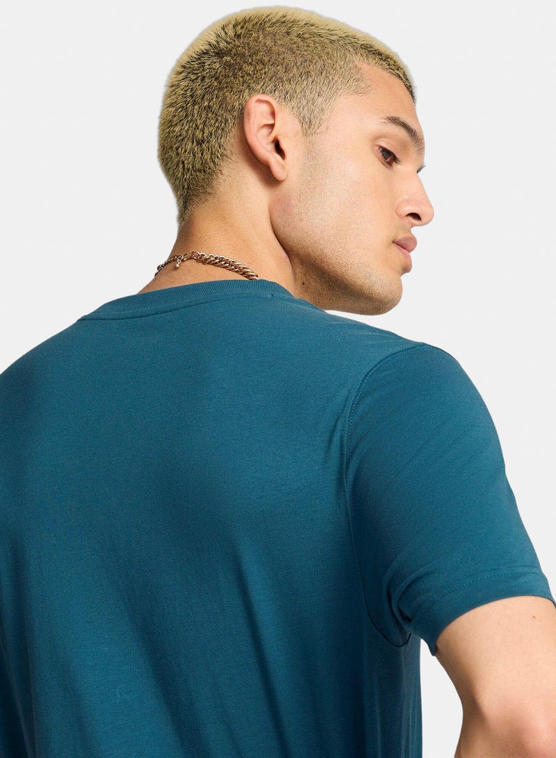 PUMA SQUAD Big Graphic Tee - Image 2