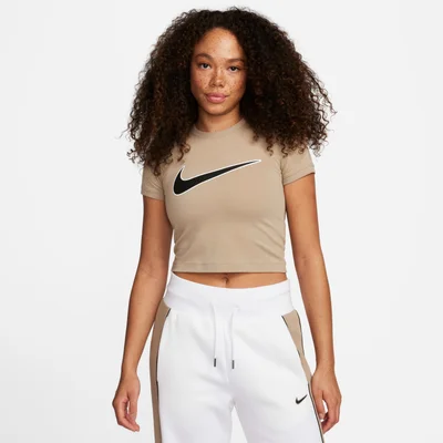 Nike Women's Sportswear Essential Crop Top