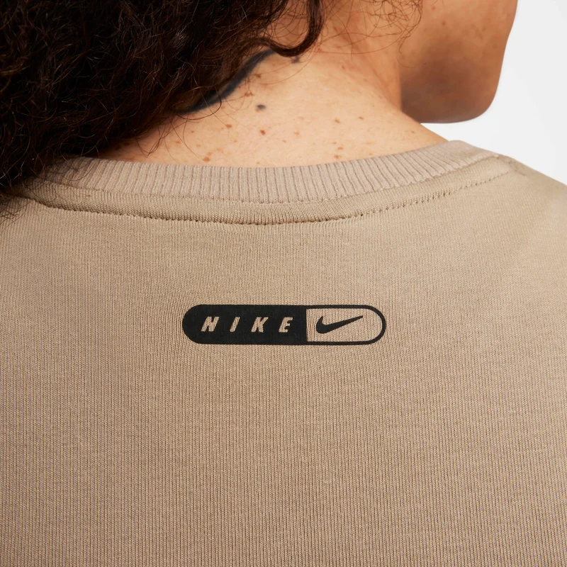 Nike Women's Sportswear Essential Crop Top