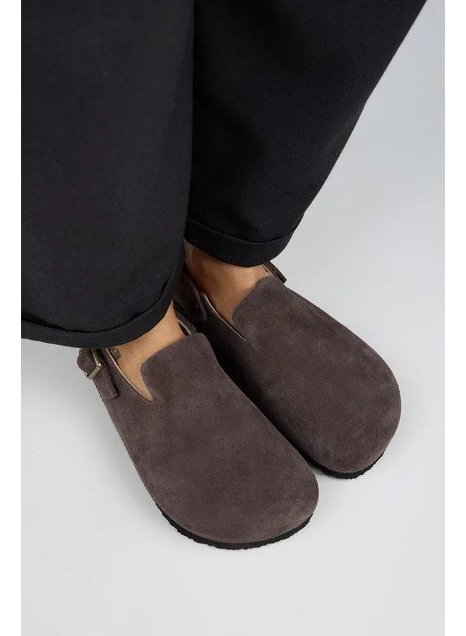 Manijero  Holly 2 Women's Leather Genuine Leather Strap Buckle Sabo Coffee Sandal. for Women | Best Price UAE