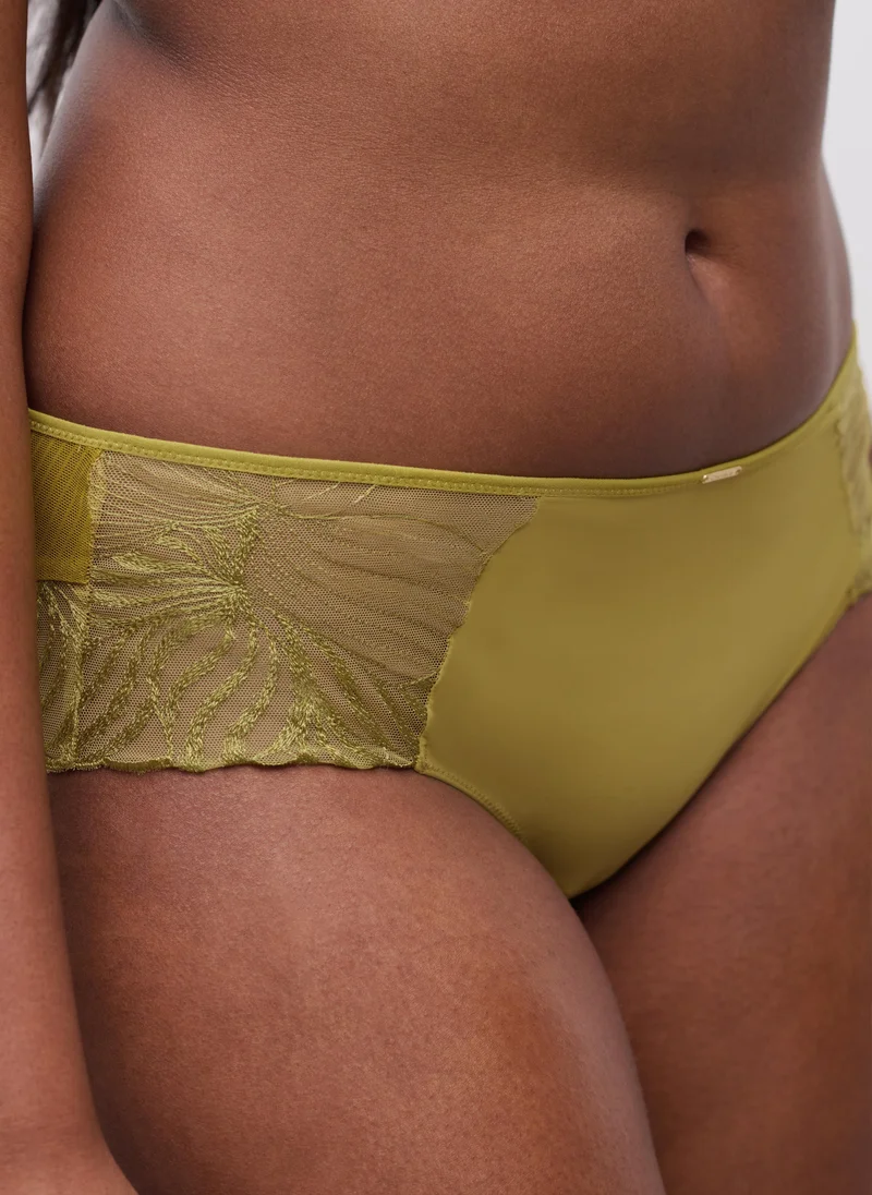 شانتيل شورتي شانتيل ليجند