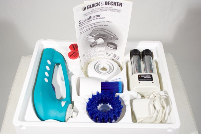 BLACK+DECKER بلاك آند ديكر، سكامبستر لاسلكي لتنظيف الرطوبة، موديل SB400 - Image 2