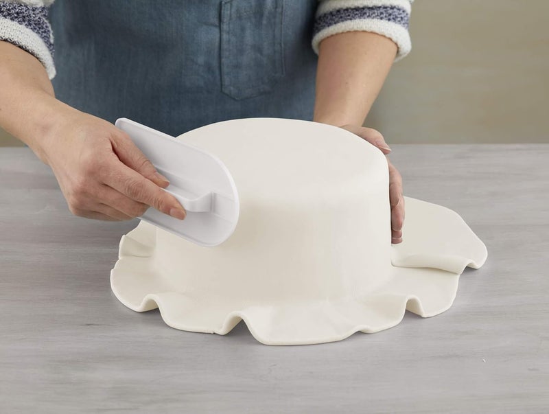 Wilton Easy Glide Fondant Smoother  Essential Cake Smoother for Perfect Fondant Shapes on Cakes and Treats 575 in long x 325 in wide - Image 3