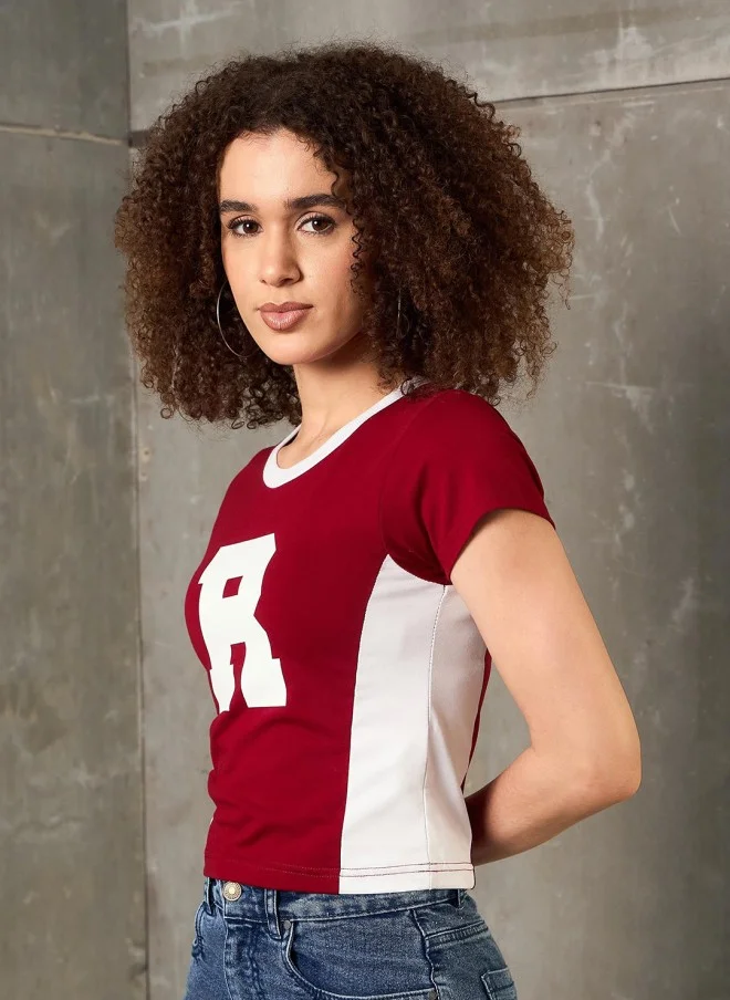 ساسافراس Maroon Colourblocked Crop T-Shirt for Women