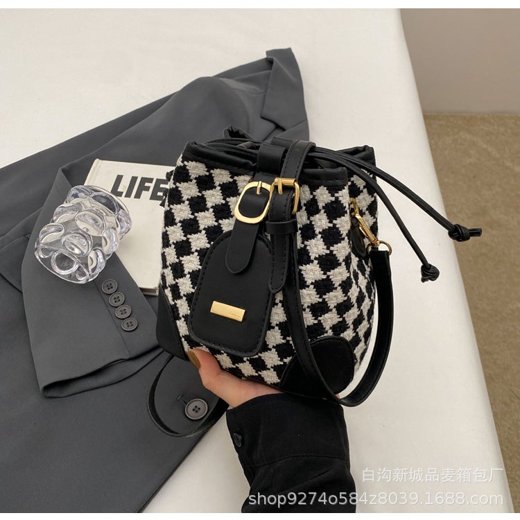Fashionable Chessboard Plaid Small Bag For Women 2023 New Western Style Bucket Bag Niche All-Match Messenger Bag Commuter Shoulder Bag - Image 1
