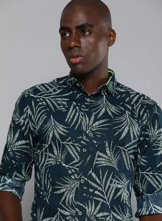 Men Slim Fit Tropical Full Sleeves Cutaway Collar Casual Shirt - pzsku/ZB384ED90CDD32AC7668BZ/45/1745386551/bd654a11-ce8a-4da0-b285-c33f32210437
