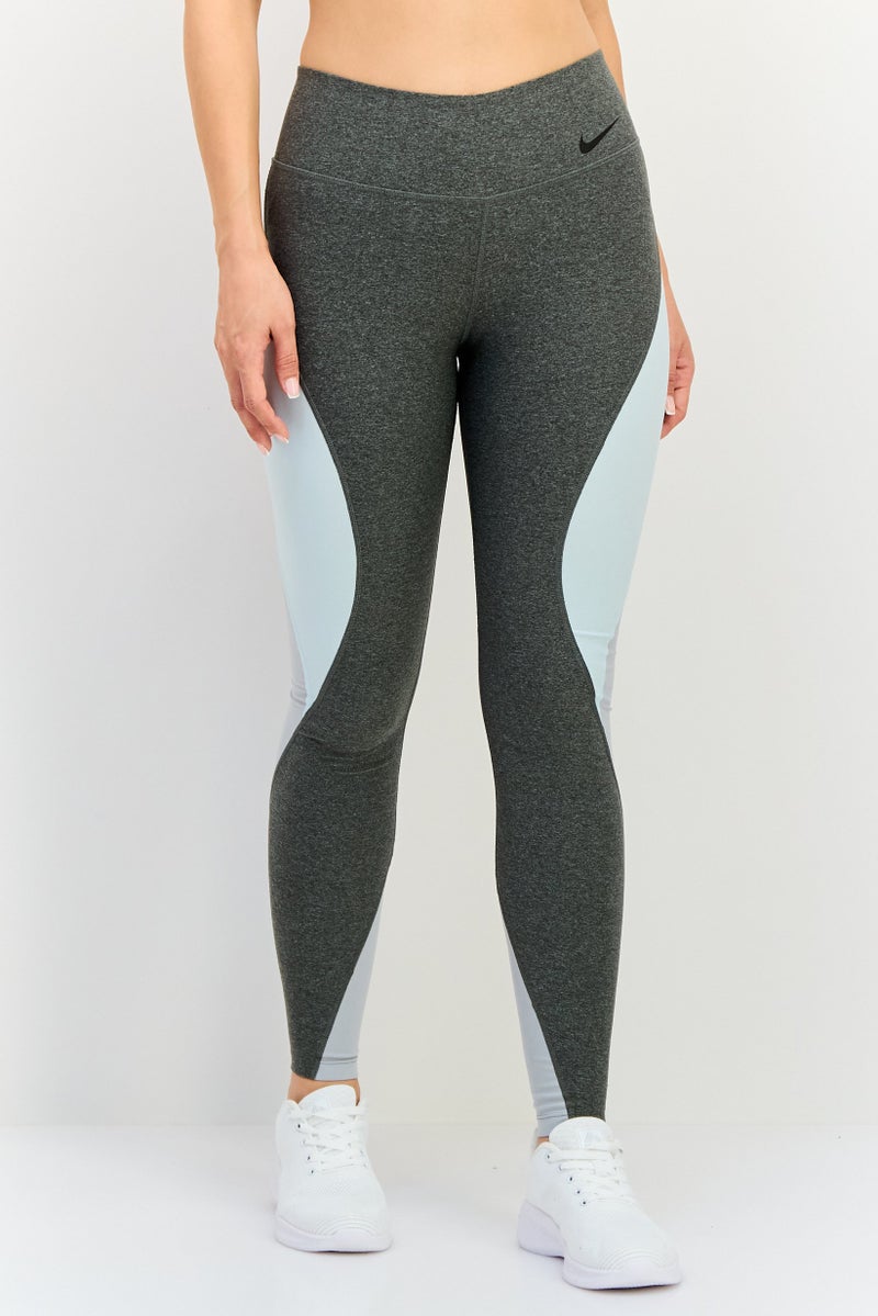 Nike سراويل رياضية نسائية للياقة البدنية، رمادي - Image 1