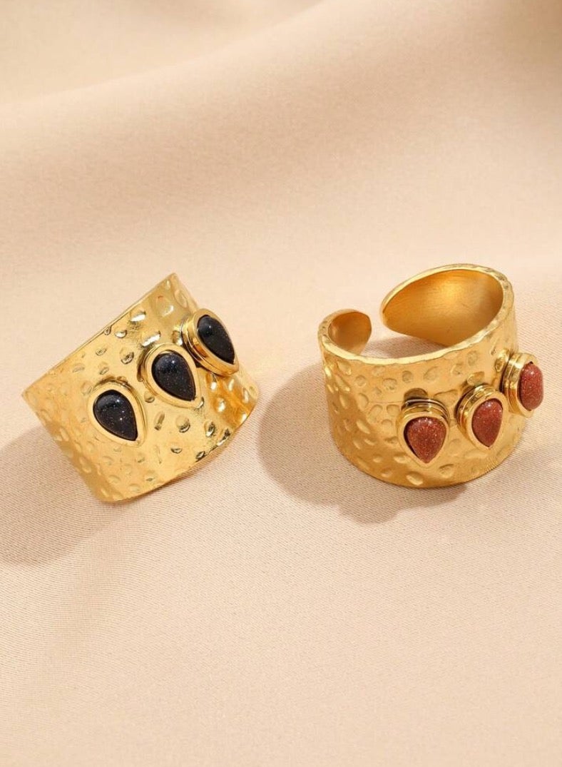 إيكوال طقم خواتم نسائي مكون من قطعتين من الاستانلس ستيل مطلي باللون الذهبي بمقاس موحد - Image 2