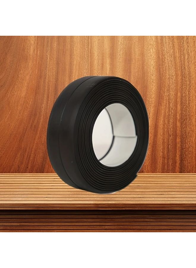 شريط لاصق ذاتي من البولي فينيل كلوريد الأسود 2 × 320 سم لحماية حواف الجدران والأرضيات في الحمام والمطبخ وحوض الغسيل والطاولة والاستحمام - Image 1