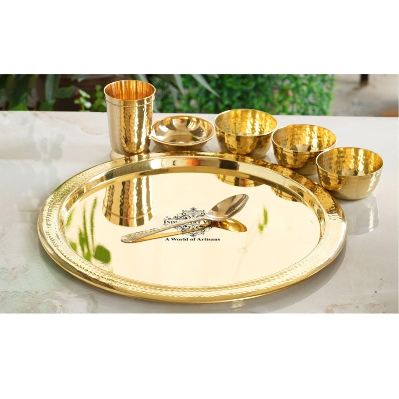 INDIAN ART VILLA طقم عشاء نحاسي من إنديان آرت فيلا بتصميم مطروق 7 قطع - Image 2