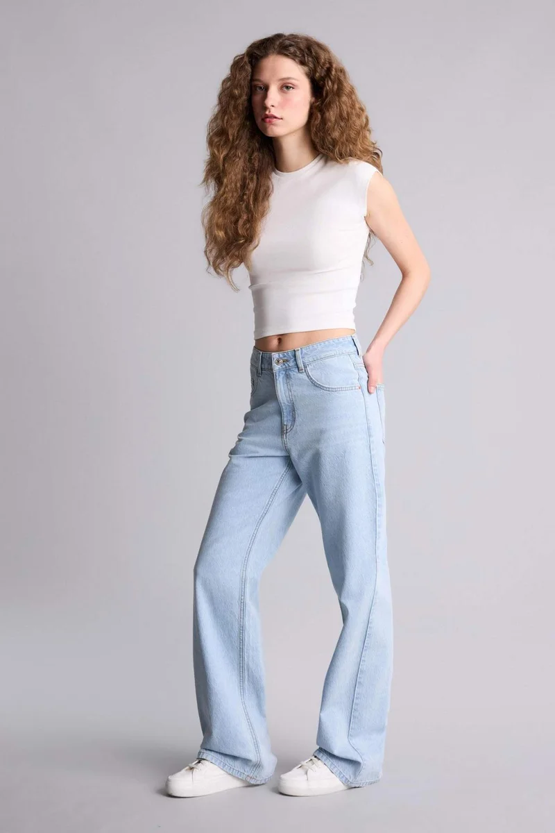 ديفاكتو Straight Wide Leg High Waist Jeans