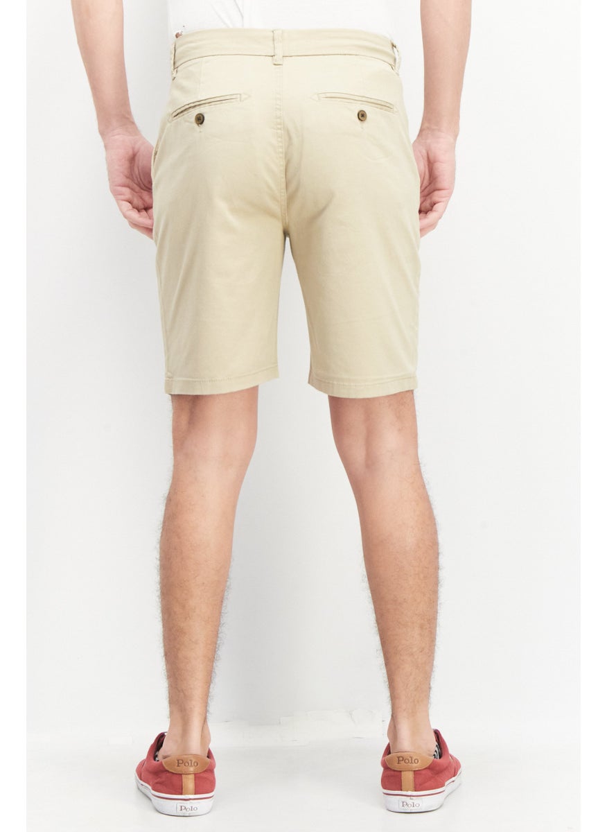 Report Collection - Men Plain Chino Shorts, Brown - Image 1
