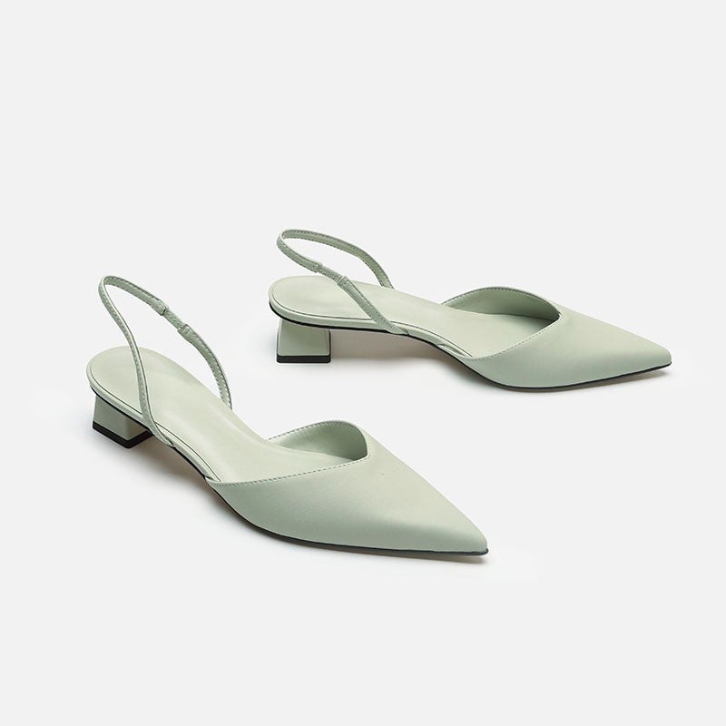 2024 New Summer Simple Closed-Toe Sandals for Women, Pointed Toe Square Heel Sandals, High Heel Thin Strap Large Size Fashion Shoes - Image 1