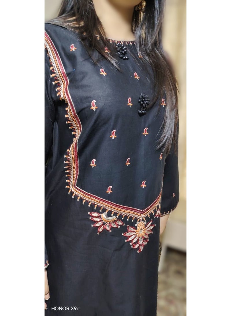 Fabric Pakistani Lawn Embroidery Stitched 2-Piece – 2026 Collection. - Image 1