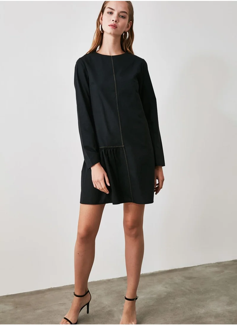 trendyol Crew Neck Pleat Detail Dress