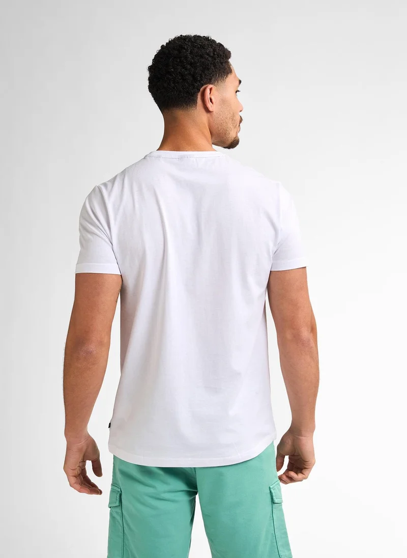 بترول اندستريز تيشيرت رجالي كلاسيك بطبعة