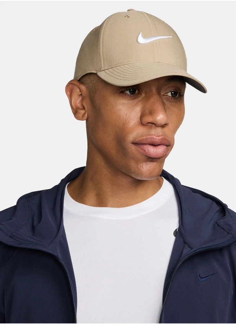Nike Dri-FIT Club Structured Swoosh Cap
