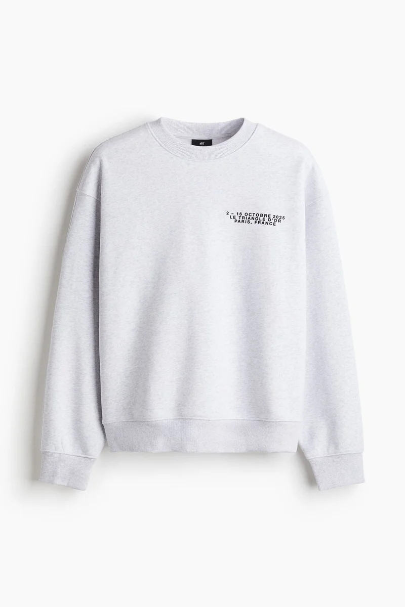 اتش اند ام سويت شيرت بطبعة بقصّة عادية