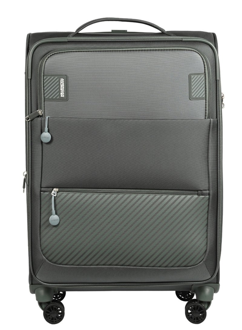 AMERICAN TOURISTER ماجوريس + حقيبة سفر، حجم تسجيل 70 سم / 26 بوصة، 4 عجلات دوارة، قمة ناعمة، 100% بوليستر، أخضر بلسم | قفل تركيبي TSA | قابلة للتوسيع - ضمان دولي لمدة 3 سنوات - Image 4