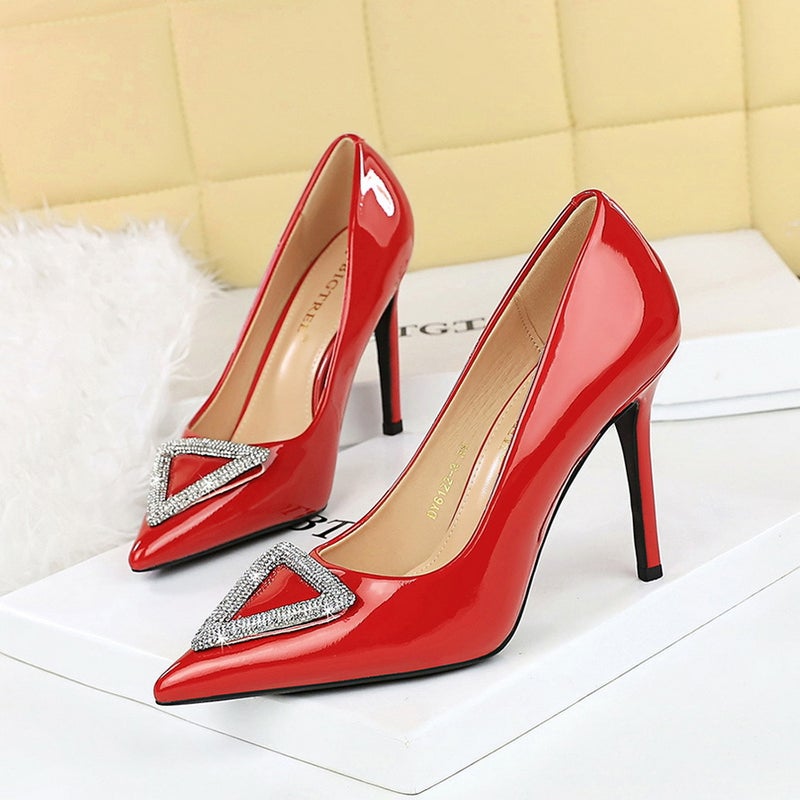 6122-3K36 Banquet High Heels Stiletto Heel Shiny Patent Leather Shallow Mouth Pointed Shining Rhinestone High Heel Shoes - Image 3