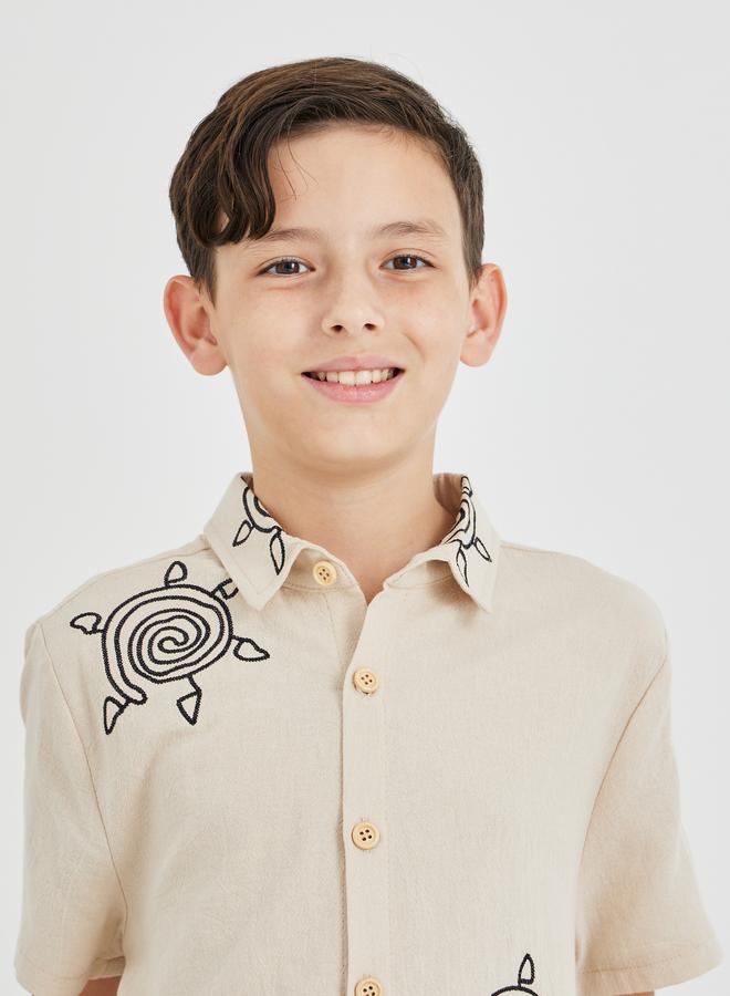 Styli Embroidered Collared Short Sleeve Shirt - Image 3