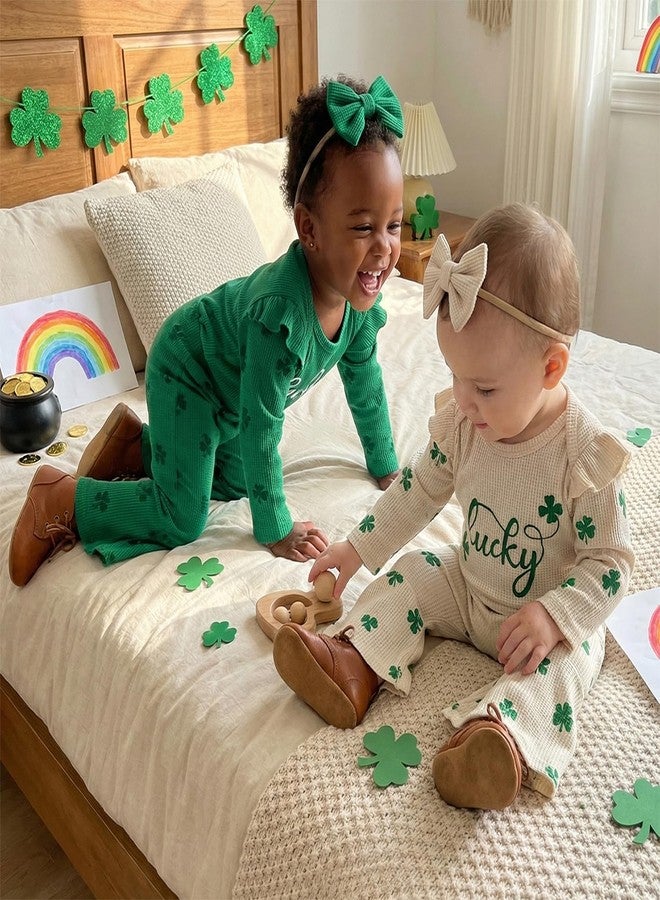 Socutebabe طقم ملابس Socutebabe لطفلتي في أول عيد القديس باتريك، جمبسوت بأكمام طويلة مزين بنقشة نبات البرسيم، بنطلون واسع من الأسفل، ملابس ربيعية لعيد القديس باتريك (أخضر، 6-12 شهرًا) - Image 2