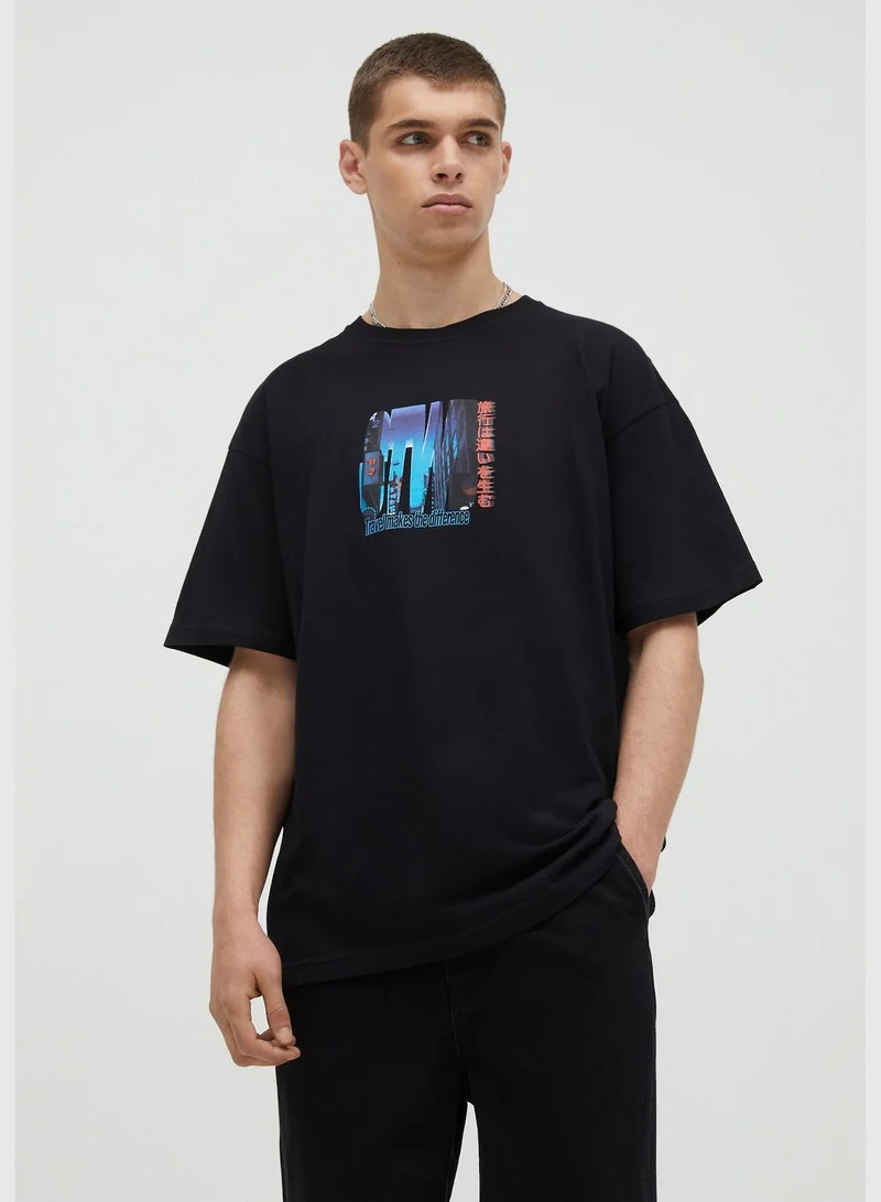 PULL&BEAR Black T-shirt with city slogan