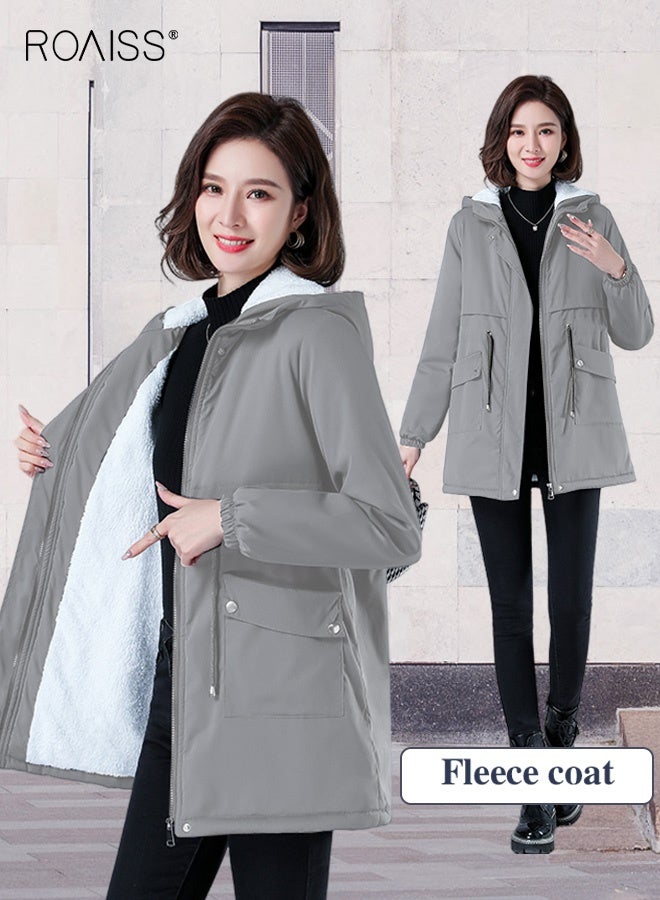 رويس سترة نسائية مانعة للرياح بقبعة، مبطنة بالصوف الدافئ والقطن السميك، تصميم وسط الطول، مزودة بقبعة وسحاب للإغلاق، تصميم عصري ومريح يناسب الأوقات اليومية، يمكن استخدامها في فصل الشتاء البارد للنساء. - Image 1