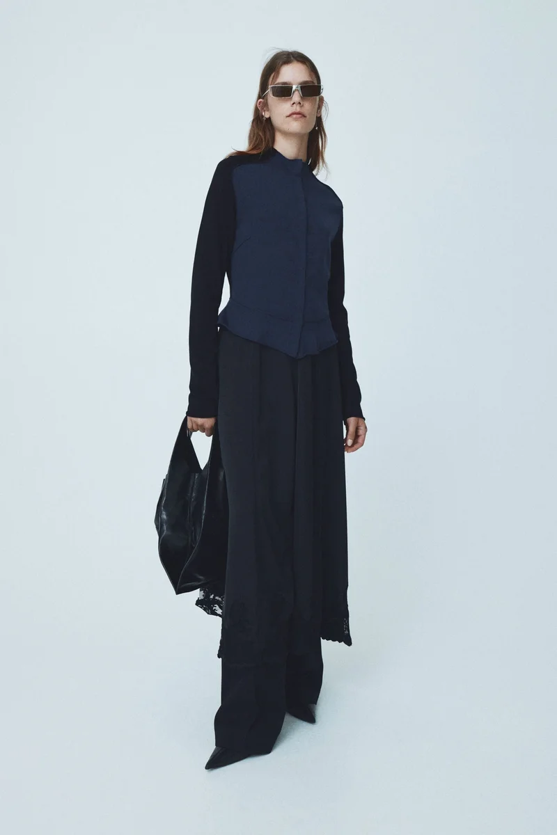 اتش اند ام كارديغان بحافة بيبلوم