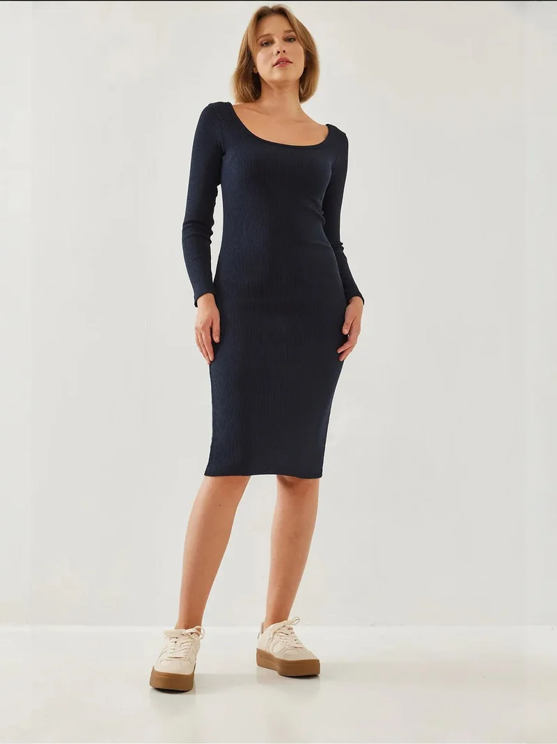 Bianco Lucci LUCCI Textured Ribbed Midi Dress with Square Collar