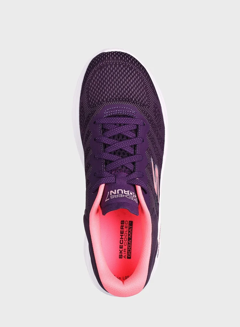 SKECHERS Go Run 7.0