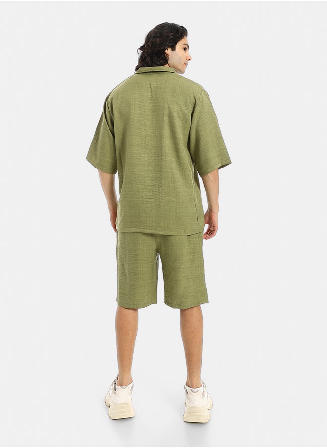 Red Circle Button Closure Trendy Shirt and Shorts Set  - Image 3