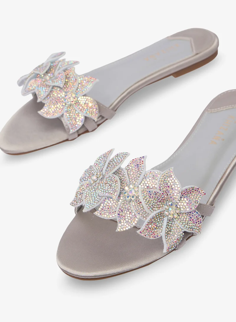 Khizana Flat Sandals