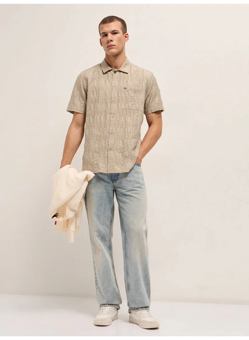 ذا بير هاوس Men’s Classic Short Sleeve Casual Shirt – Lightweight, Breathable, and Designed for a Smart Yet Easygoing Look All Day Long