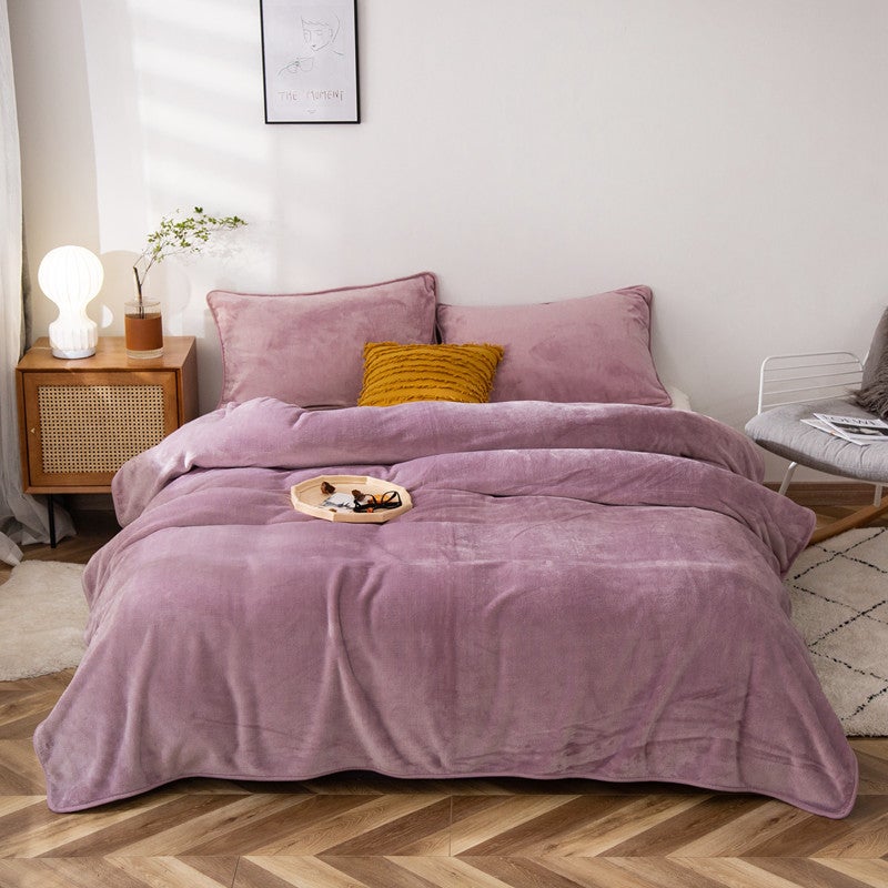 Thickened Gold Mink Velvet Single And Double Blankets, Velvet Edged Car Blankets, Nap Blankets, Washable Throw Blankets - Image 2