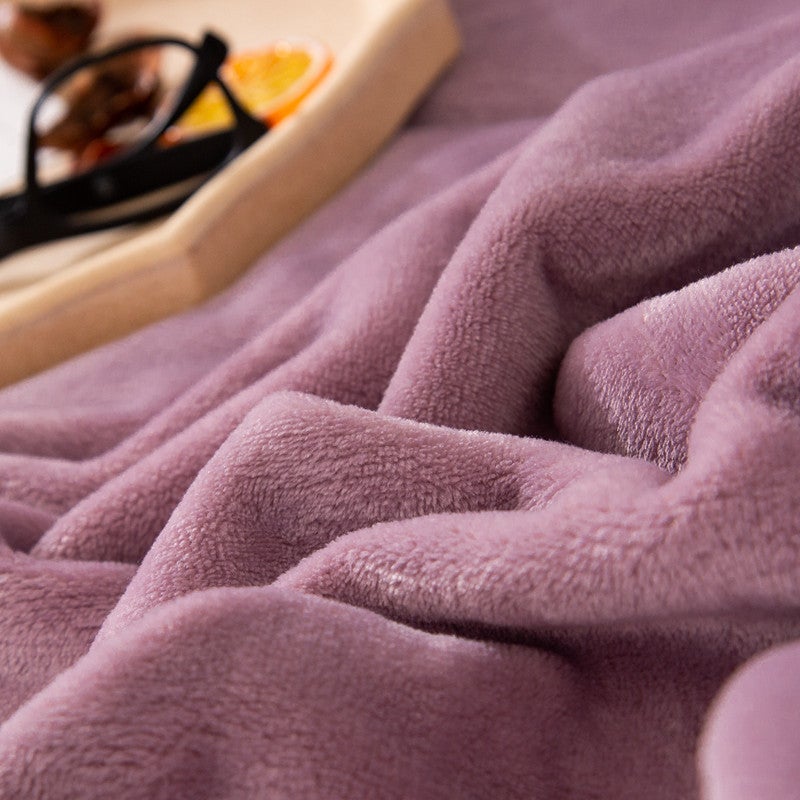 Thickened Gold Mink Velvet Single And Double Blankets, Velvet Edged Car Blankets, Nap Blankets, Washable Throw Blankets - Image 4