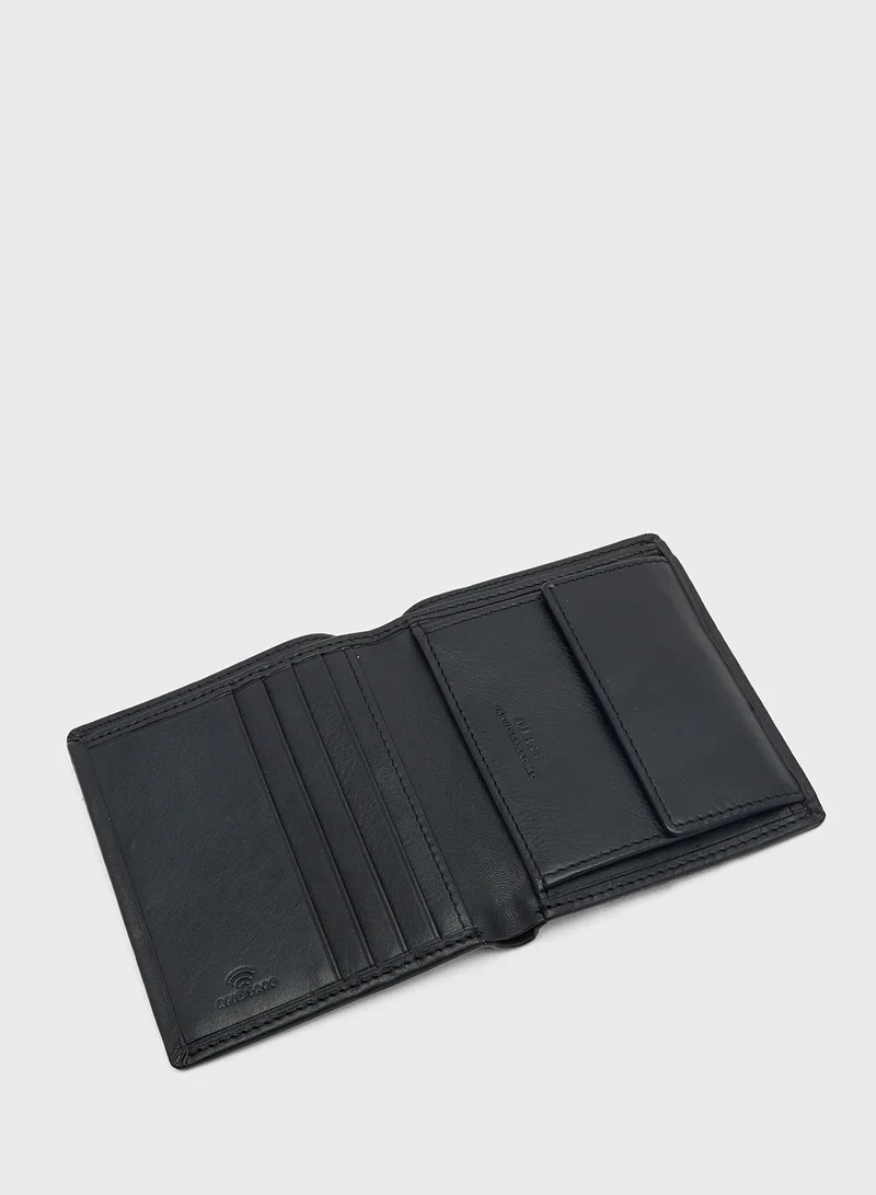 جس Casual Boston Bi-fold Wallet