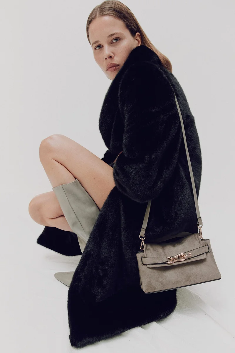 اتش اند ام حقيبة كروس بودي