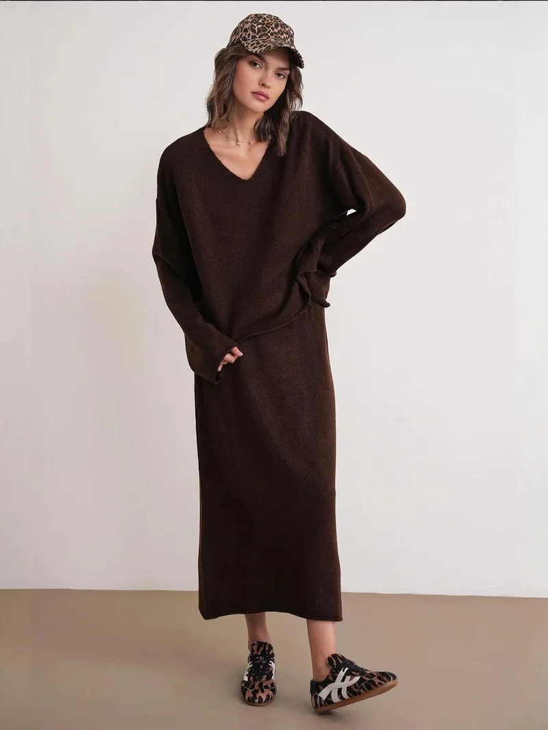 MixRay Mixray V-neck Knitwear Sweater & Skirt Co-ord Set